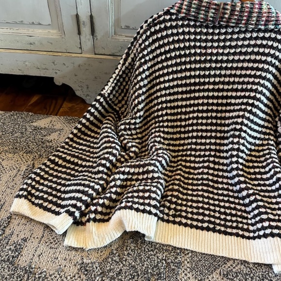 Womens Oversized Cozy Crochet Stitch Black White Yarn Knit Cardigan Sweater Boho - Picture 6 of 10